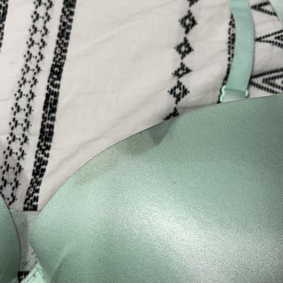 VS Mint Green Bra - Picture 4 of 6